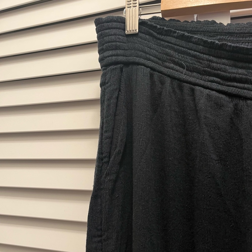 Abercrombie & Fitch black flowy pants - Picture 6 of 7